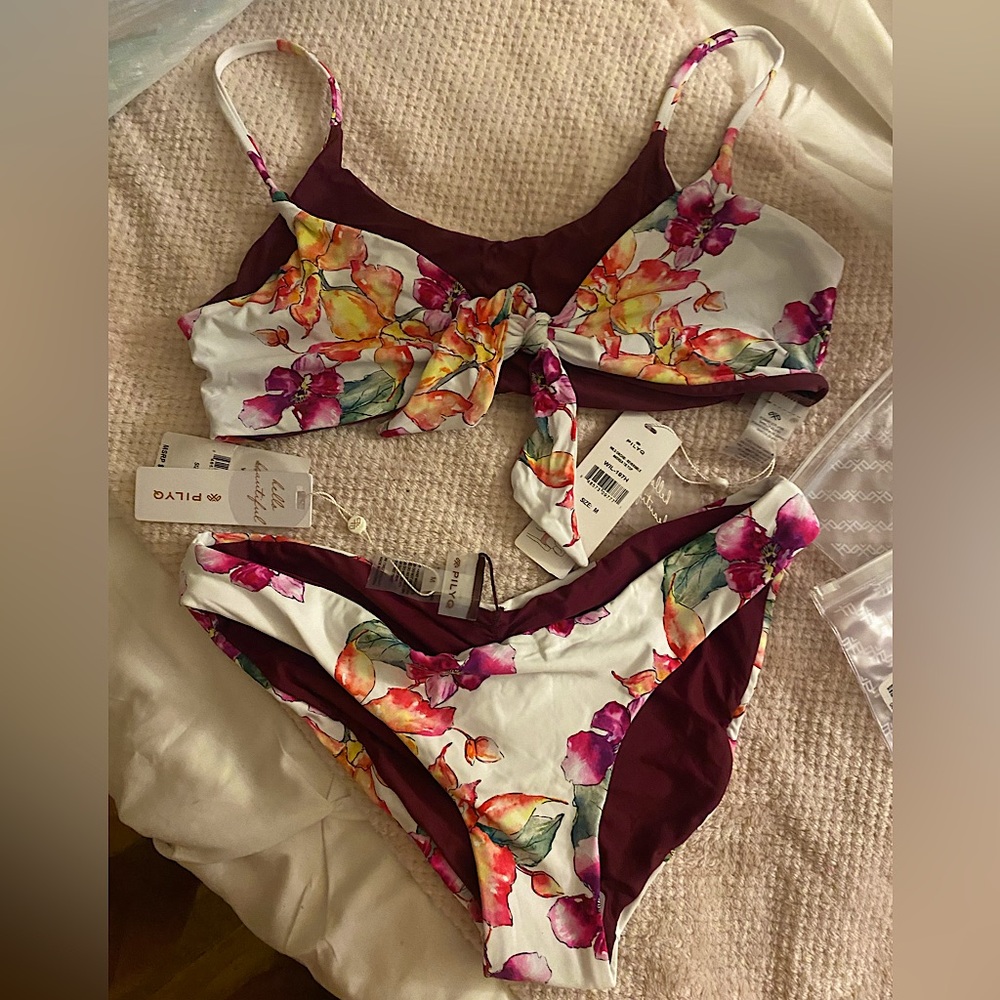 Nwt PQ pilyq wild orchid reversible bikini set